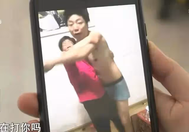 男子背叛家庭毒打妻子,提出離婚後9天中風癱瘓,妻子堅決離婚