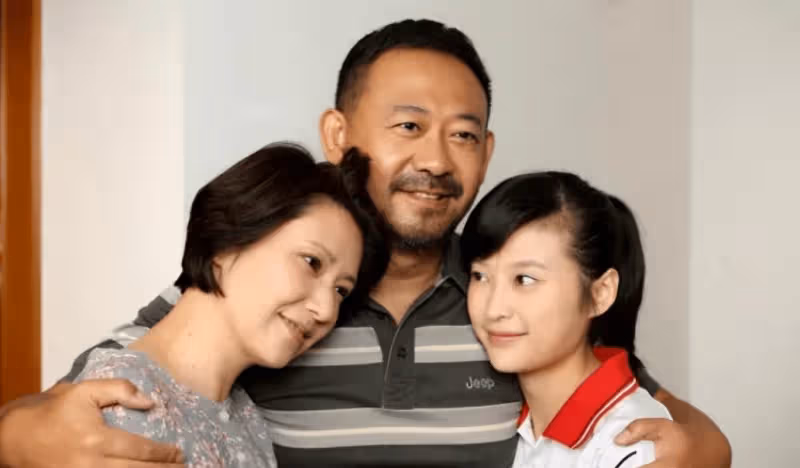 「藏」了那麼多年,原來她就是姜武妻子,兄弟倆的審美差距真大!