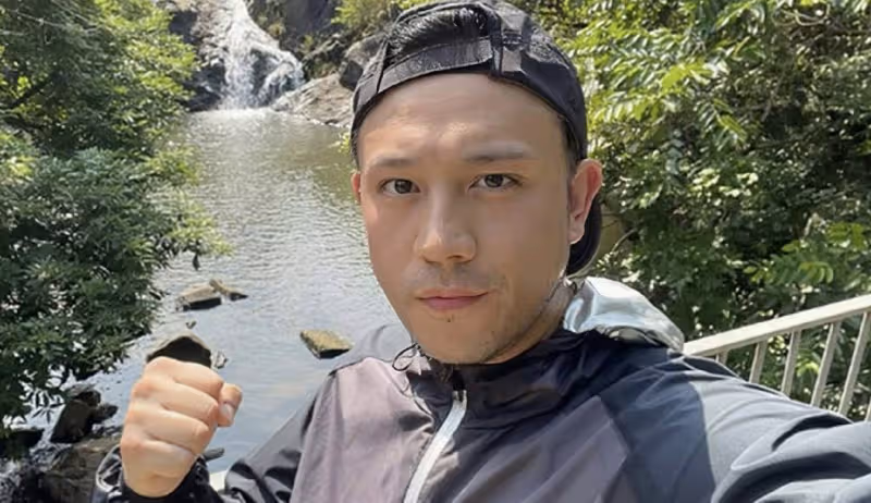 香港男星張致恆因欠租被趕走,一家六口無家可歸,妻子曬恐怖留言