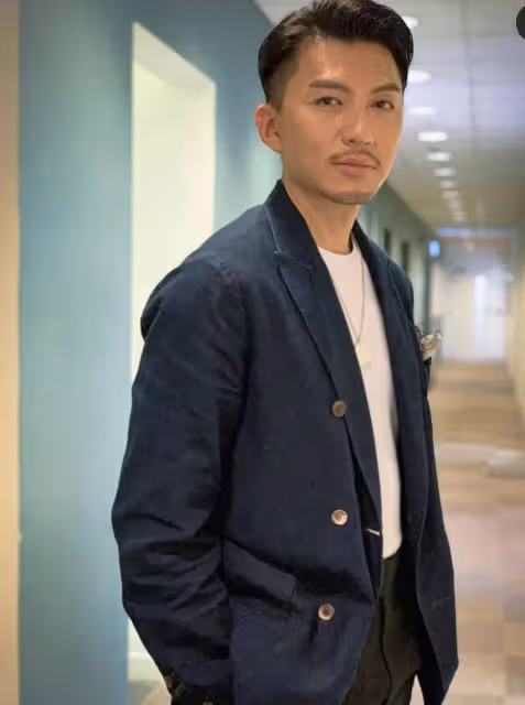 TVB新劇開播,當家小生外貌引發爭議,發14字反擊網友