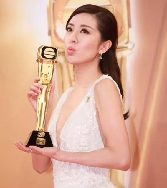 TVB視後三段戀情均分手告終,單身7年自爆對象已出現,不後悔離巢