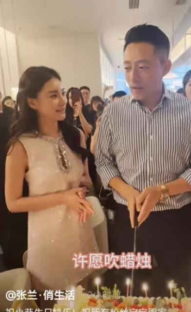 汪小菲迎43歲生日，新店開業心情大好，小梅哄婆婆開心情商太高