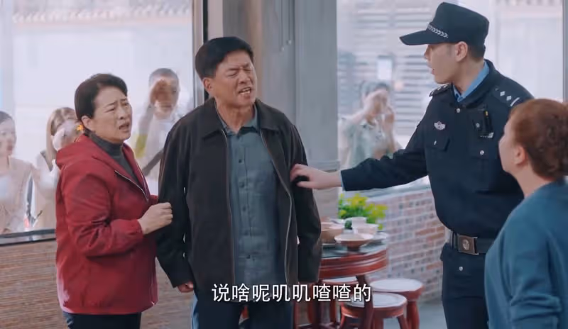 生活劇《上有老下有小》：劇情太寫實，撲面而來是窒息感