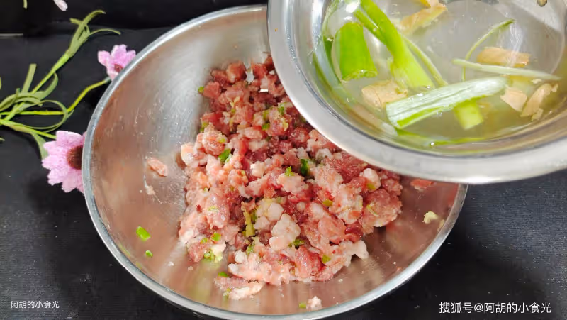 夏天敞開吃,水裡長出的「一口鮮」!炒一炒煮一煮,一口清爽鮮靈、鮮味加倍