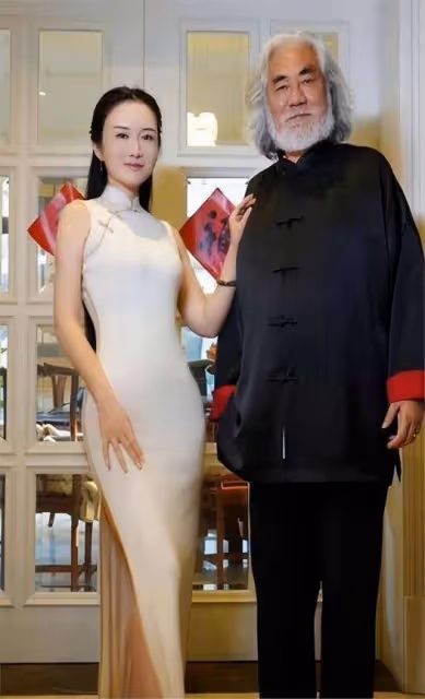 42歲杜星霖生四胎,甘受鋼絲穿乳之苦,她究竟有多愛張紀中?