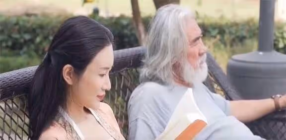 42歲杜星霖生四胎,甘受鋼絲穿乳之苦,她究竟有多愛張紀中?