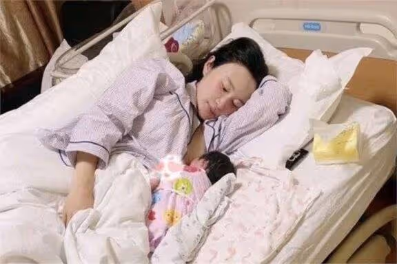 42歲杜星霖生四胎,甘受鋼絲穿乳之苦,她究竟有多愛張紀中?