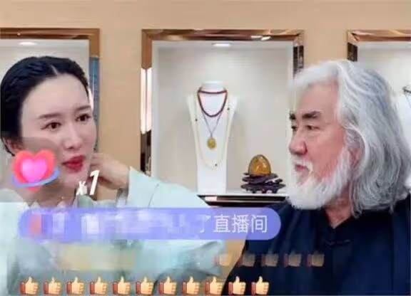 42歲杜星霖生四胎,甘受鋼絲穿乳之苦,她究竟有多愛張紀中?