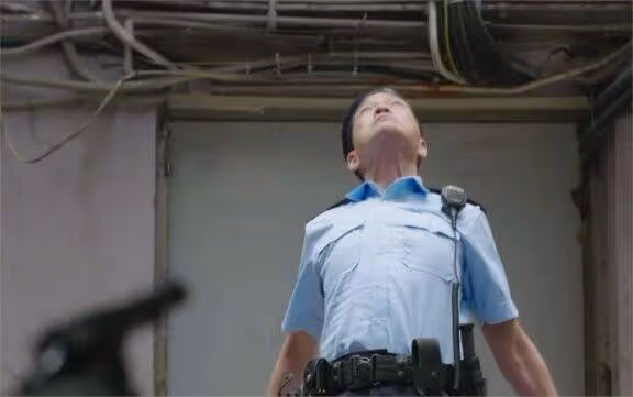 暈倒後不幸離世！TVB老戲骨鄭啟泰遺作開播！出場15分鐘告別熒幕