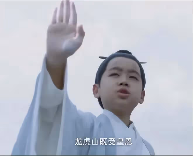 「小范閒」韓昊霖長大了,越來越像張若昀,14歲身高170太帥啦!