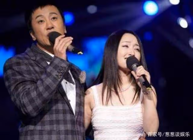 49歲楊鈺瑩泳池照,嫩成20歲少女,跟機場照像兩個人?