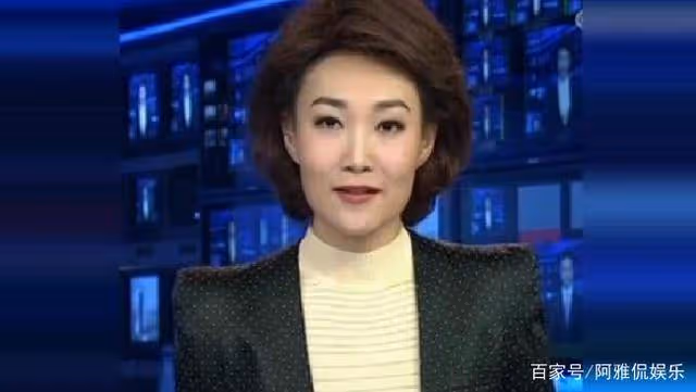 43歲李梓萌近照,戴假髮主持13年,摘下頭套瞬間驚艷眾人
