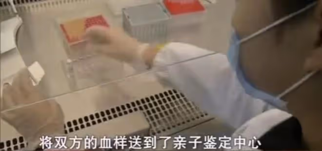 2003年三歲女兒擺攤時走失,17年後卻發現在隔壁,已結婚生子