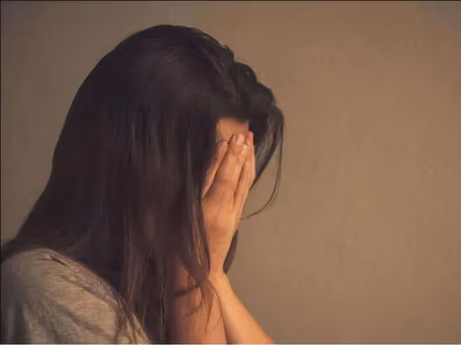 2010年,江蘇女子見一學生像前夫,調查後竟是她死了17年的兒子