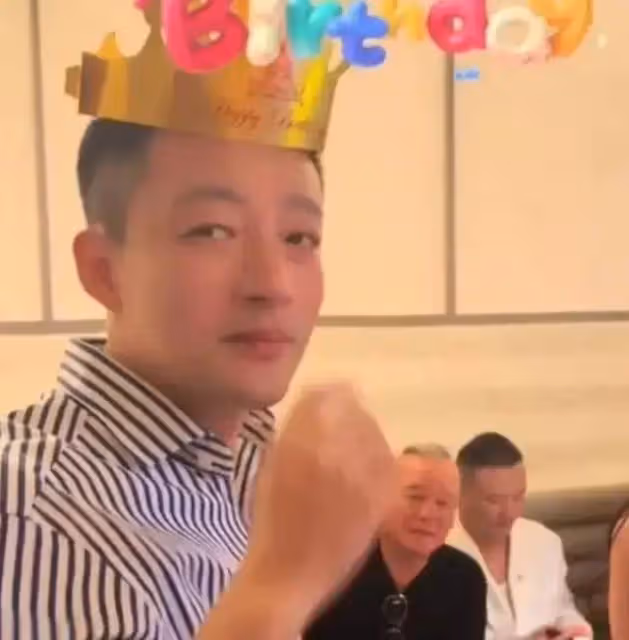 汪小菲慶43歲生日！新店開業人氣爆棚，馬筱梅投喂婆婆顯高情商