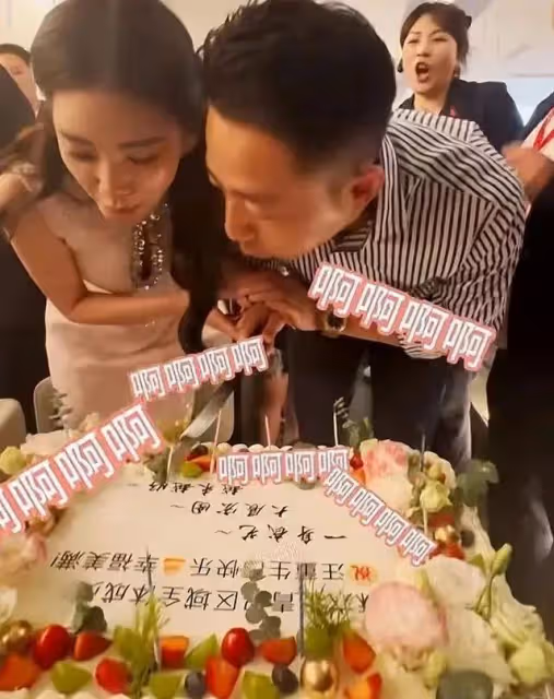 汪小菲慶43歲生日！新店開業人氣爆棚，馬筱梅投喂婆婆顯高情商