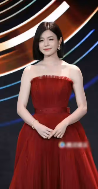 當36歲高葉和41歲陳妍希同框,骨相美和皮相美區別就出來了