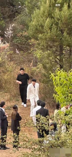 黃子韜4年不認愛徐藝洋 直播槓上網友:這是一種錯?