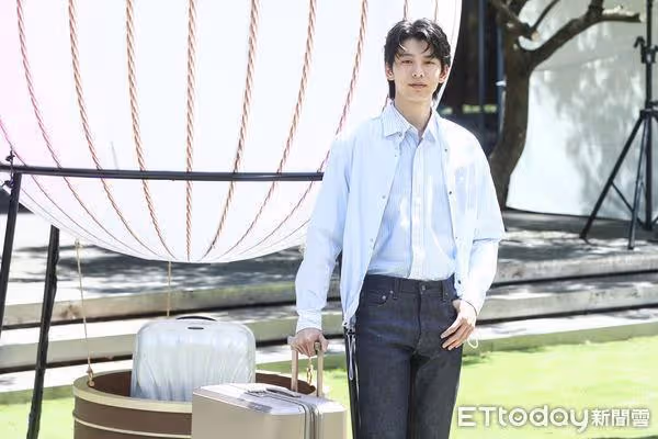 林柏宏到機場「發現忘帶護照」被經紀人罵! 帶師弟見世面:記者善良又溫柔