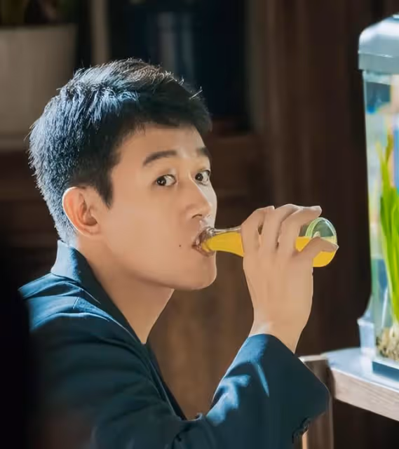 玫瑰的故事:看懂振華懷疑兒子的真相,才知他對蘇的心意並不單純