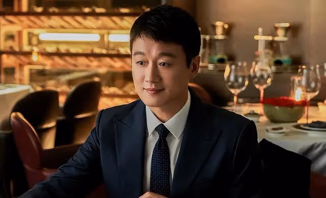 玫瑰的故事:看懂振華懷疑兒子的真相,才知他對蘇的心意並不單純