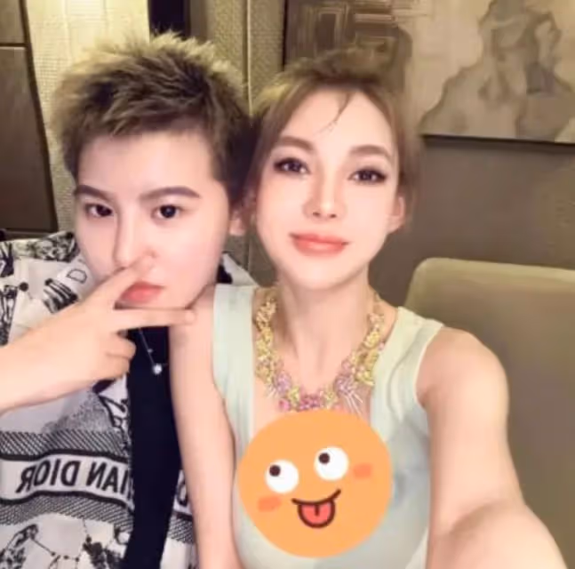 郭美美高調宣布分手,痛哭流涕稱被對方欺騙,二人曾多次炫富