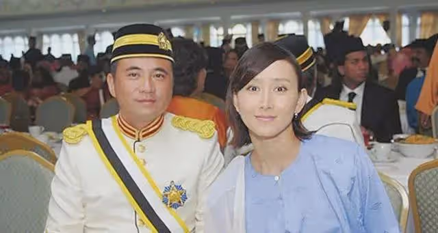 胡靜:嫁馬來西亞豪門,丈夫為了不與她分房睡,自己去摘除扁桃體