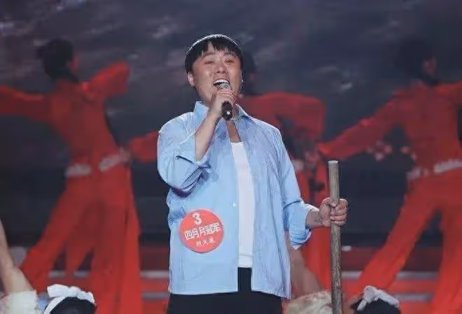 劉大成三胎兒子近照曝光,一看就是親生的,網友:啥時候有三胎?