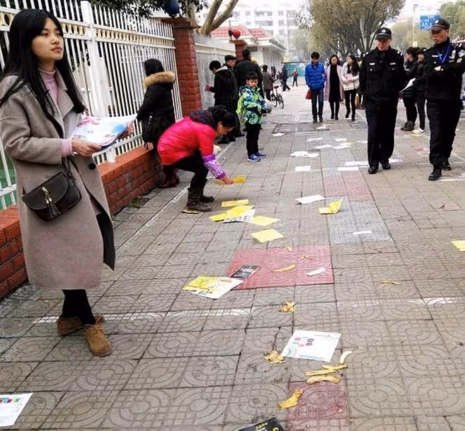 2012年,河南14歲少女被迫與一對父子6年生3娃,找到時已精神分裂