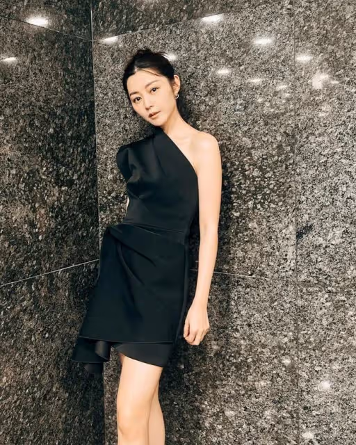 恭喜!39歲知名女星突然宣布結婚,與圈外男友拍拖兩年半終修成正果