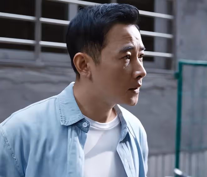 事實證明，42歲的羅晉，已在成為「非著名」演員的路上越走越遠