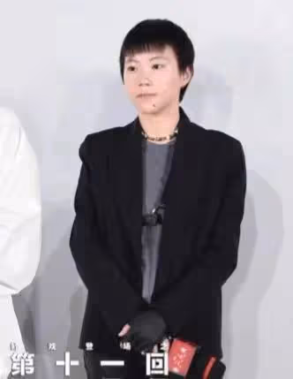 27歲竇靖童首演電視劇,近照神似王菲,娛樂圈關係戶越來越多了