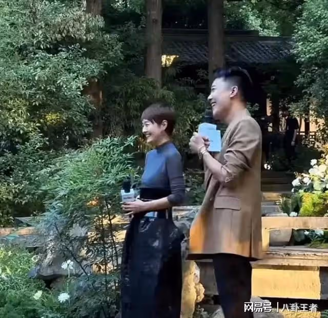 姚笛都看笑了!馬伊琍穿透視衫翻車!胸部下垂厲害,身材幹癟無趣