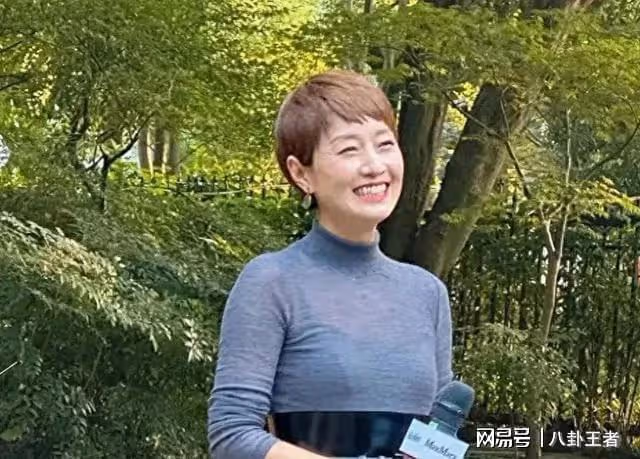 姚笛都看笑了!馬伊琍穿透視衫翻車!胸部下垂厲害,身材幹癟無趣