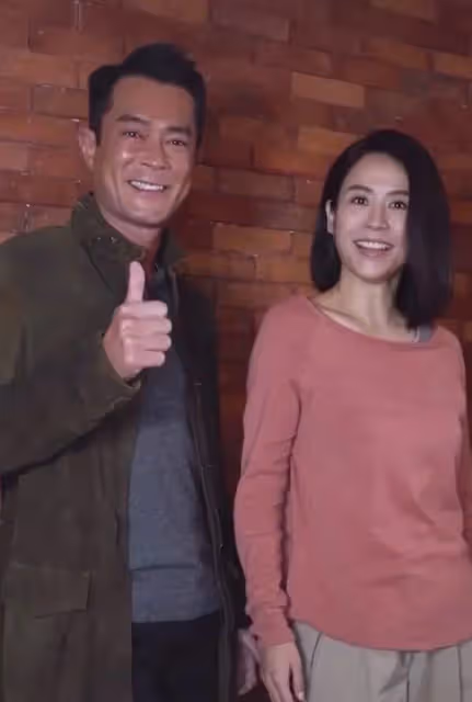 TVB視後坐巴士出行,用29元手機殼被指親民,與古天樂傳緋聞多年