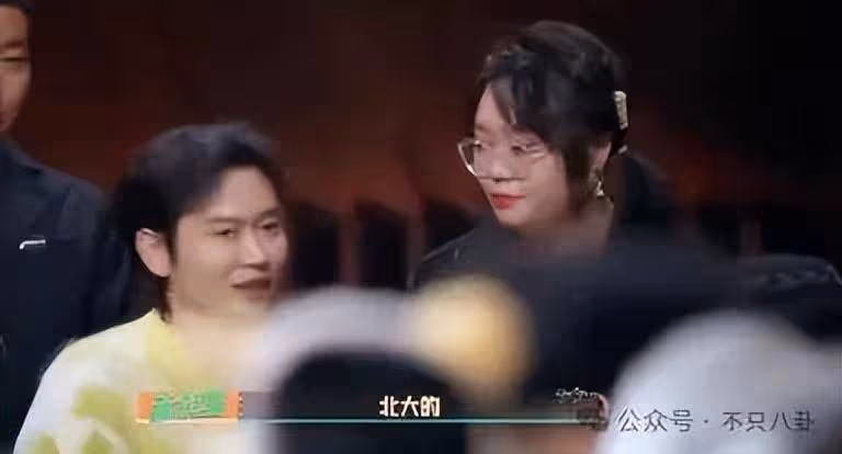 李雪琴到底會不會游泳?這位名校才女被質疑造假了!