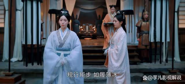 《度華年》看到上官雅上一世的所作所為,才知她對李蓉的閨蜜情多假