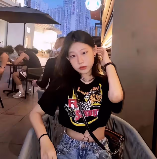 曾因長相太醜被罵像猴,堪稱最丑星二代,如今小瀋陽的女兒讓人高攀不起