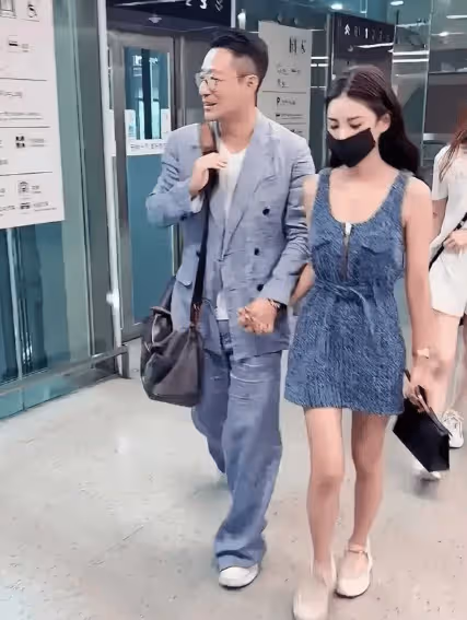 濃情蜜意!馬筱梅婚後重啟社交帳號惹爭議,首曬夫妻合影無畏質疑