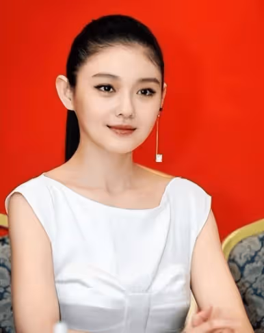 張蘭怒了!汪小菲達沃斯論壇英文演講遭惡意舉報,網友:跟他沒完