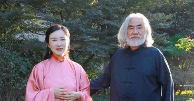 恭喜!72歲張紀中又當爹,老婆杜星霖官宣第四胎,評論區炸了
