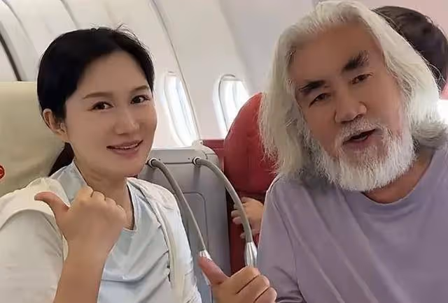 73歲張紀中又要當爸!杜星霖孕期嘴饞想吃羊肉串,全家連夜飛新疆