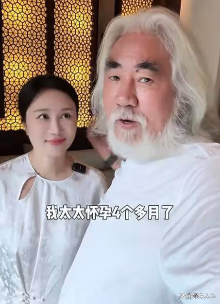 張紀中老婆凌晨3點想吃羊肉串!全家半夜飛新疆,把杜星霖寵上天