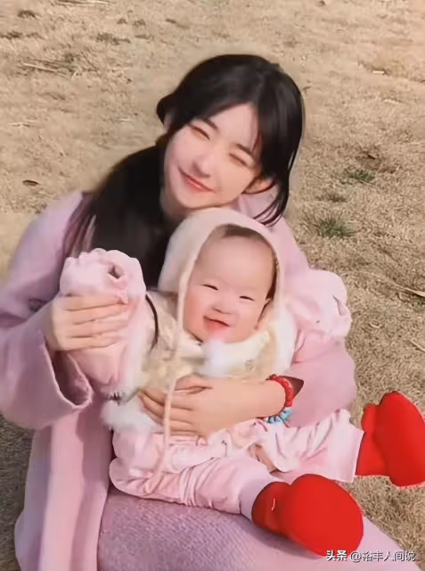 黃一鳴曝王思聰裝窮拒付奶粉錢!聊天記錄曝人品,深扒細節惹爭議
