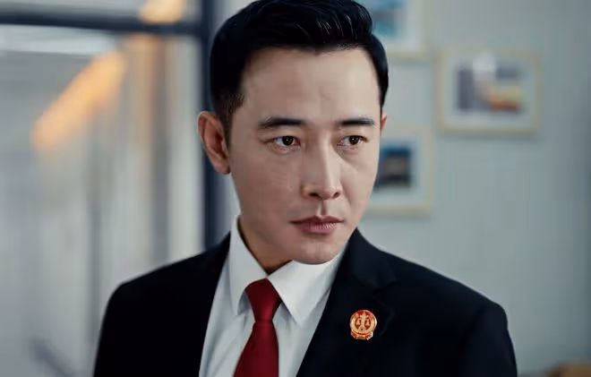 執行法官：楚雲淪為資本幫凶？被穆子風算計，陳啟倫出手對付方強