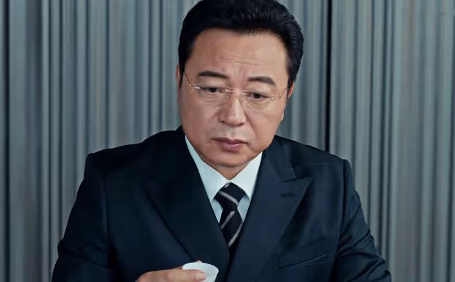 執行法官:楚雲淪為資本幫凶?被穆子風算計,陳啟倫出手對付方強