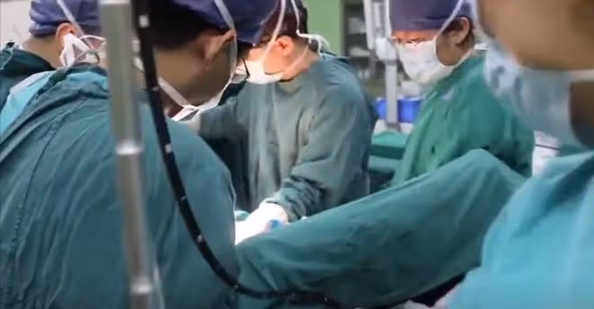 回顧:25歲少女患怪病,肚子一直變大,檢查後竟發現30厘米的腫瘤