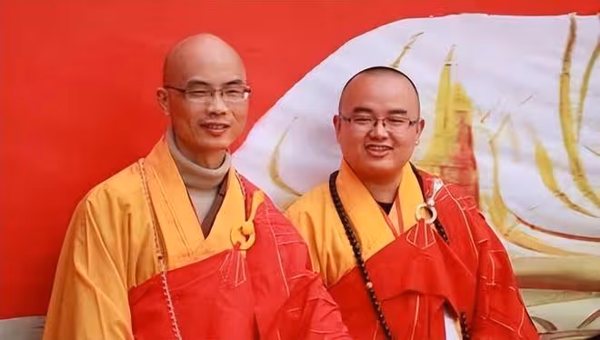 回顧北大碩士棄百萬年薪選擇出家,父母苦勸無果後,一起搬入寺廟