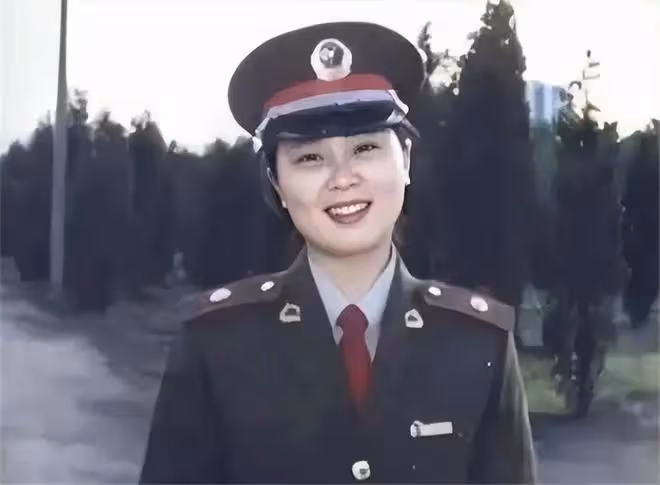 女英雄陳薇,結婚30年沒做家務,丈夫:做家務是對她才能的浪費