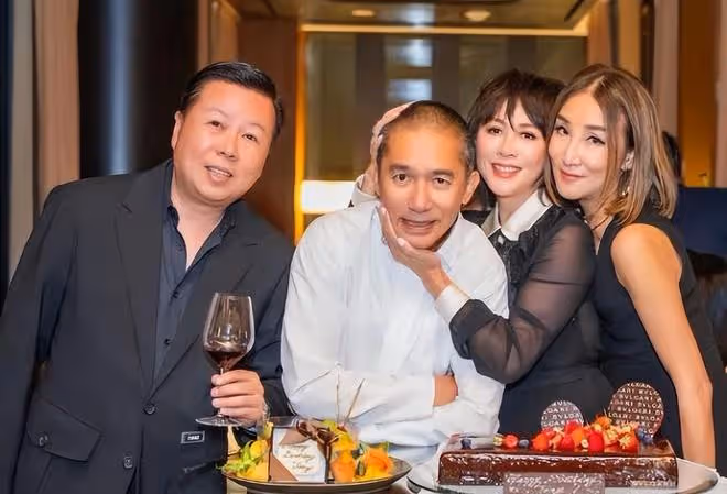 梁朝偉62歲生日,梁媽媽和妹妹罕見出鏡,劉嘉玲舉香檳慶祝